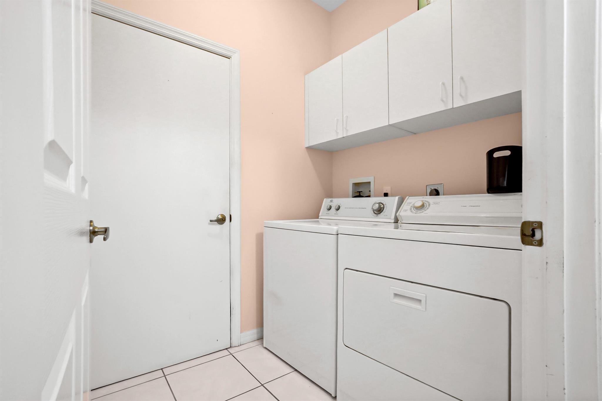 KINGS ISLE - Residential