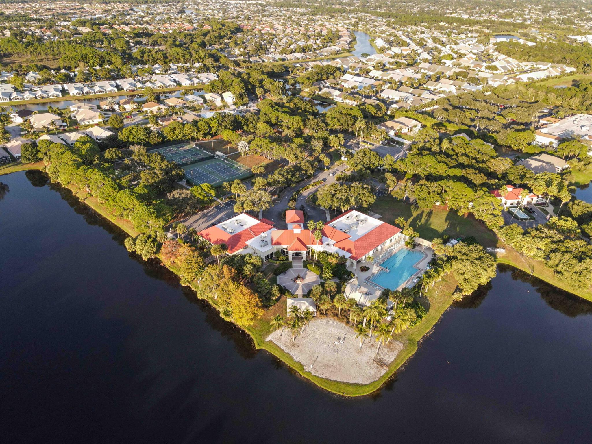 KINGS ISLE - Residential