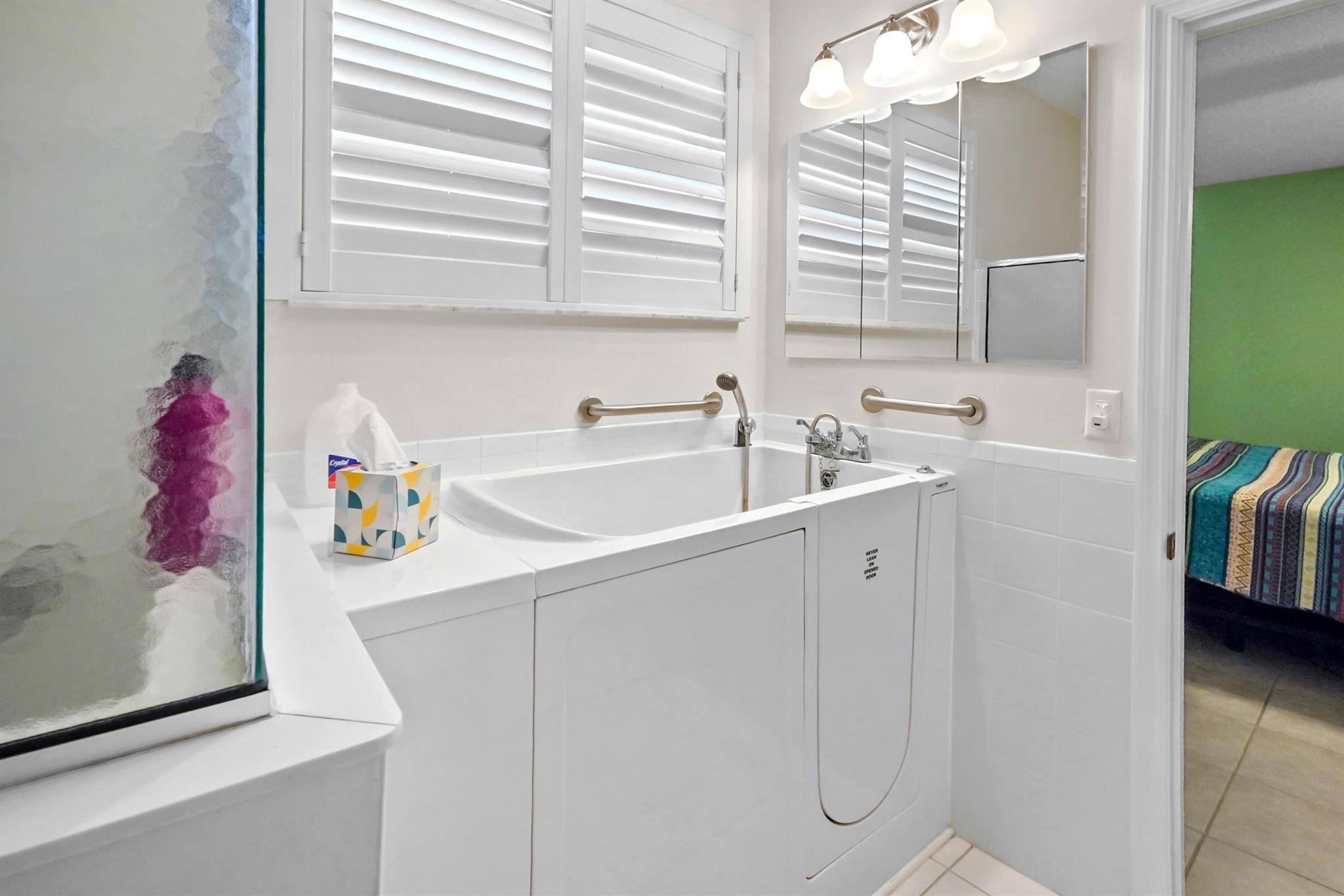 KINGS ISLE - Residential