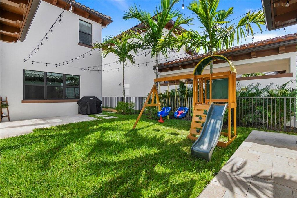 Photo of 13121 Alton Road, Palm Beach Gardens, FL 33418 (MLS # R11053836)