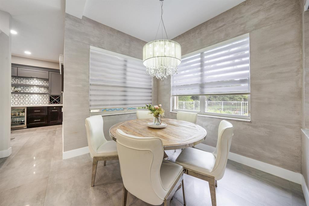 SECRET POND - Residential