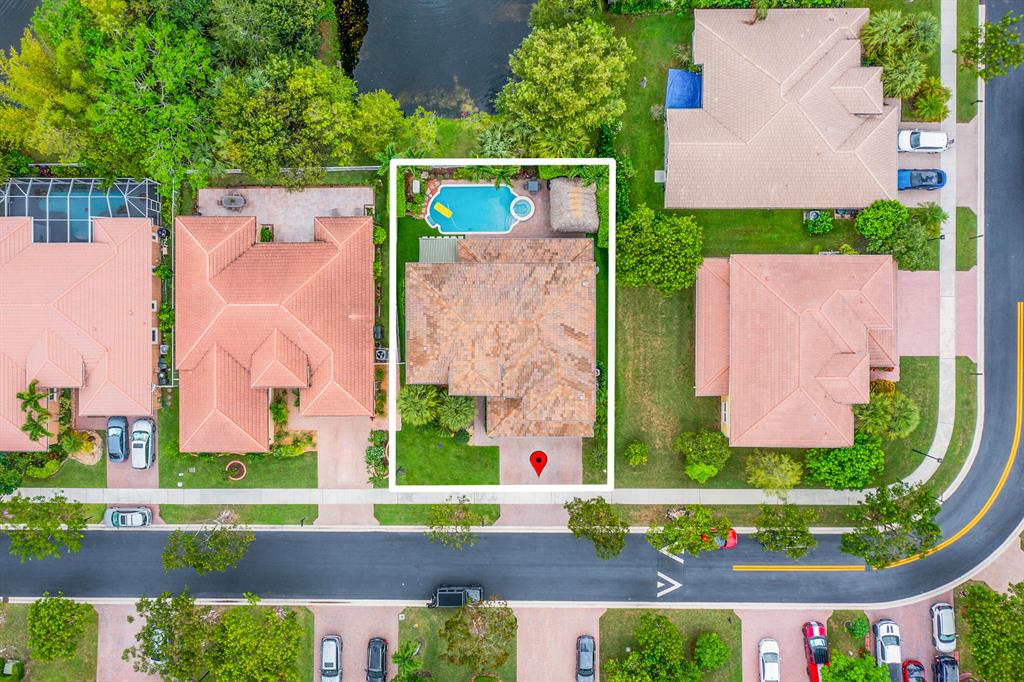 SECRET POND - Residential