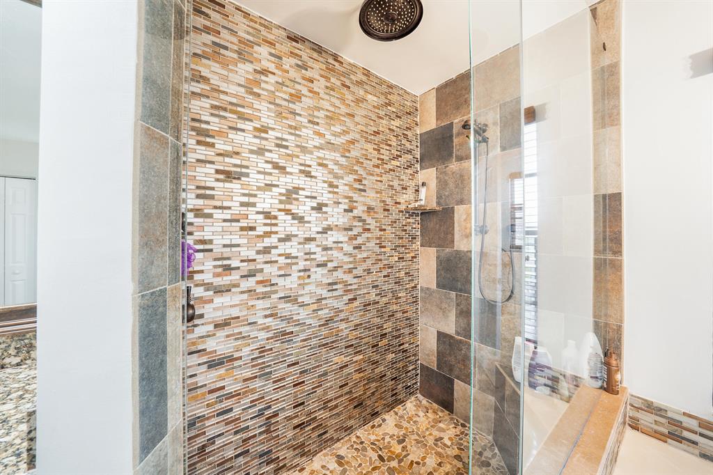 SECRET POND - Residential