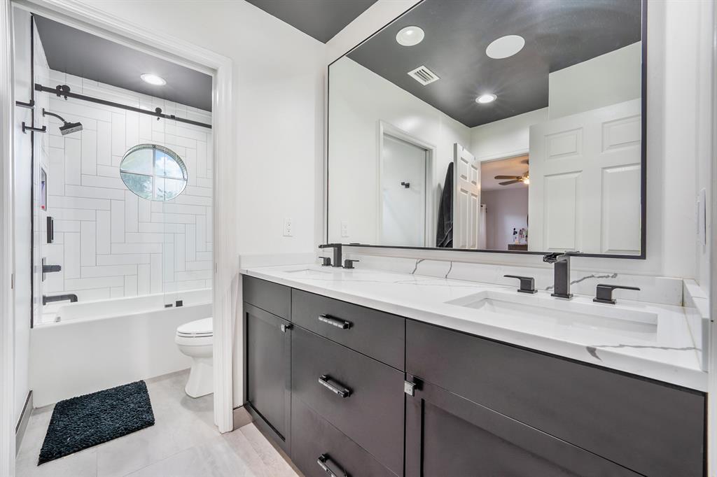 SECRET POND - Residential