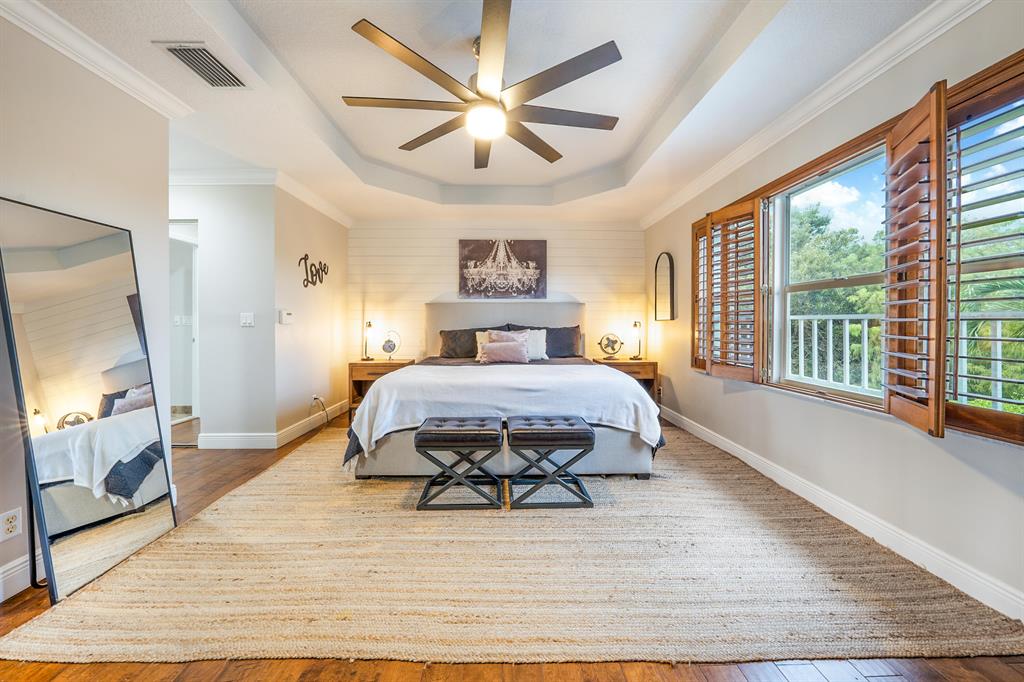 SECRET POND - Residential