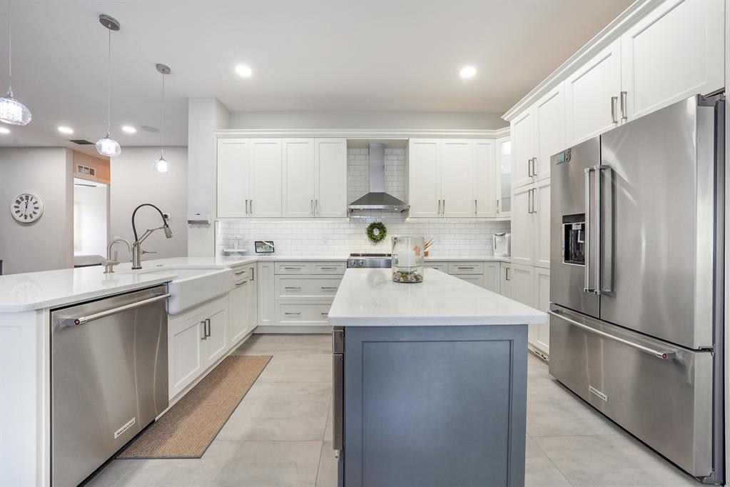 SECRET POND - Residential