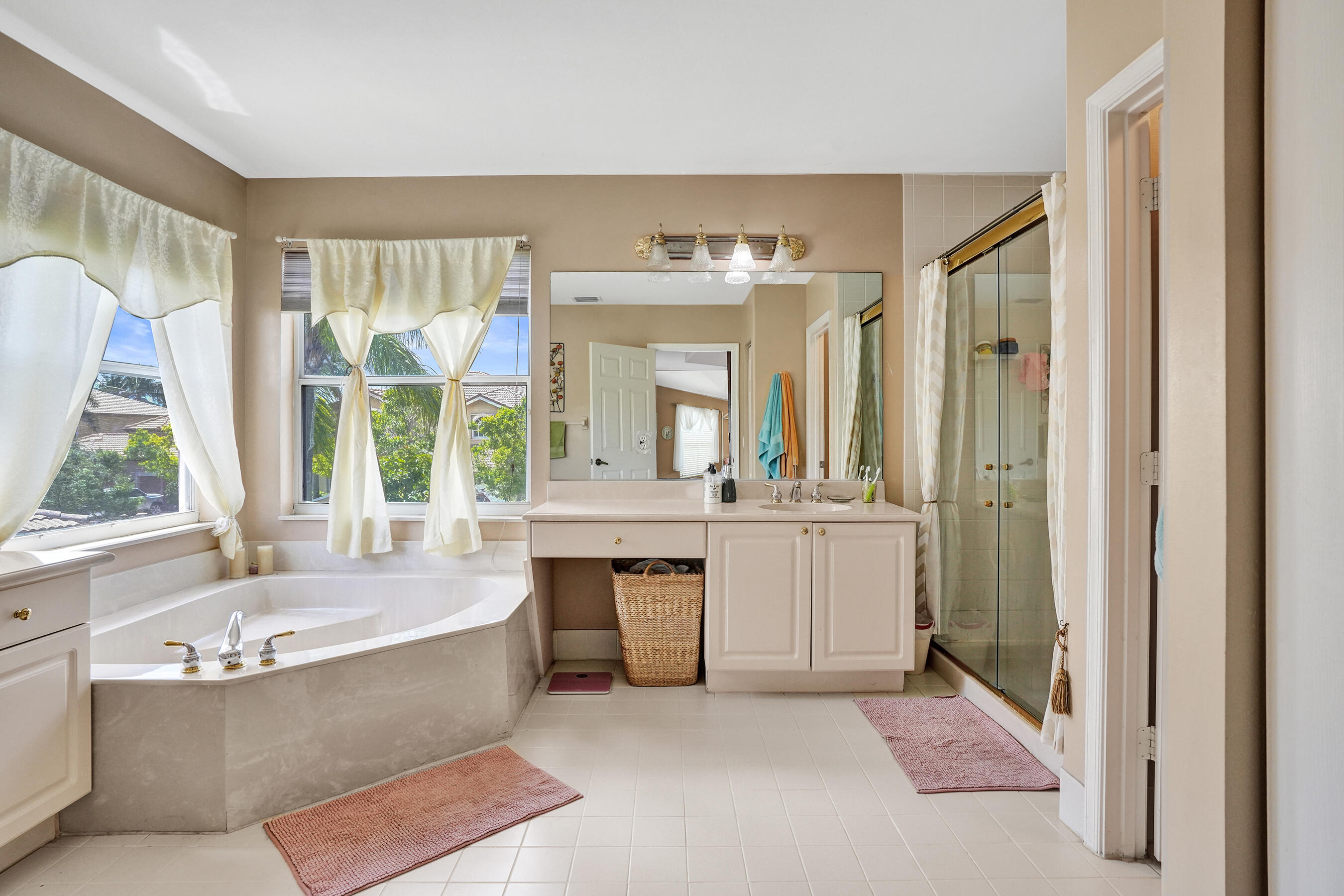 SILVER LAKES PHASE III REPLAT - Residential