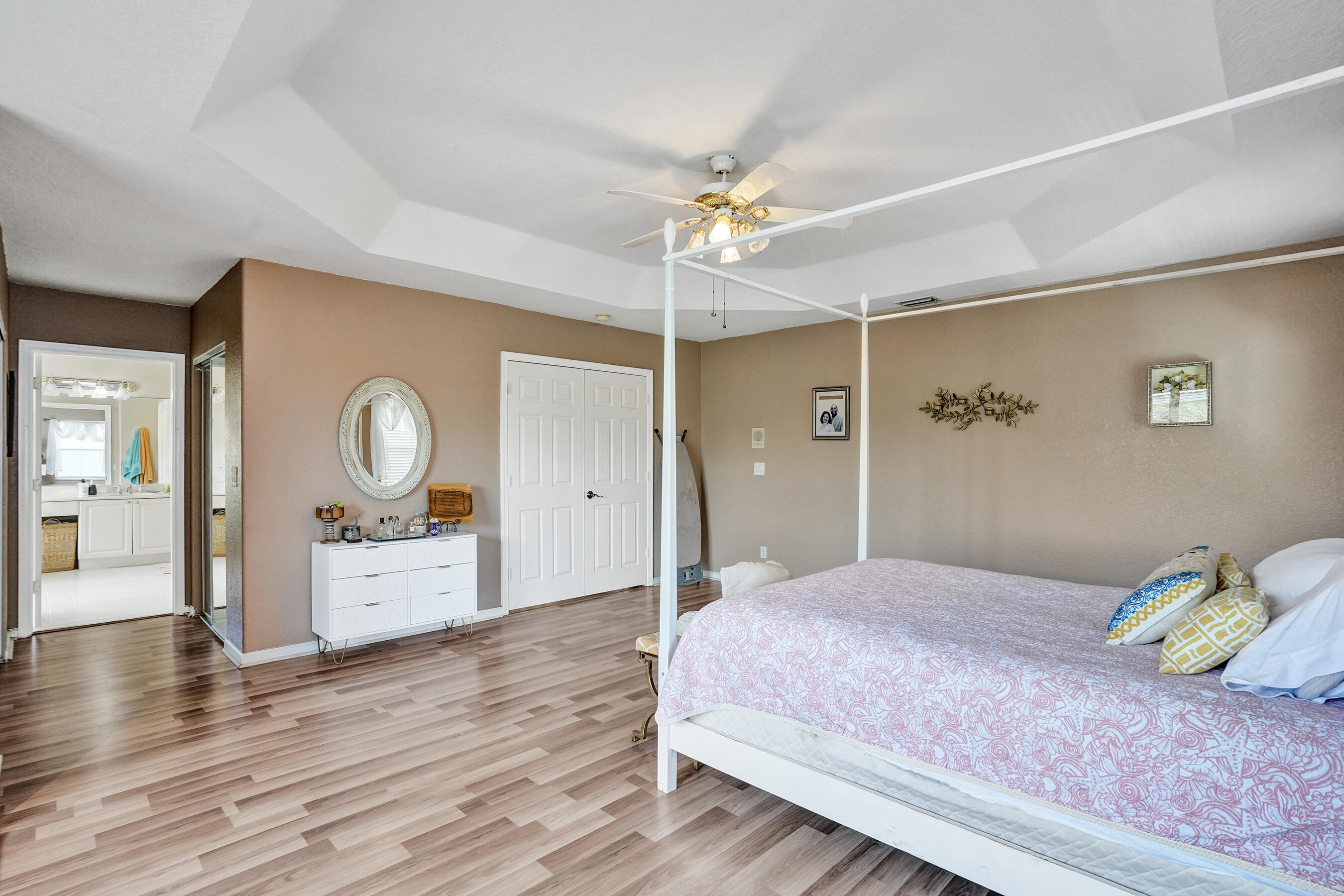 SILVER LAKES PHASE III REPLAT - Residential