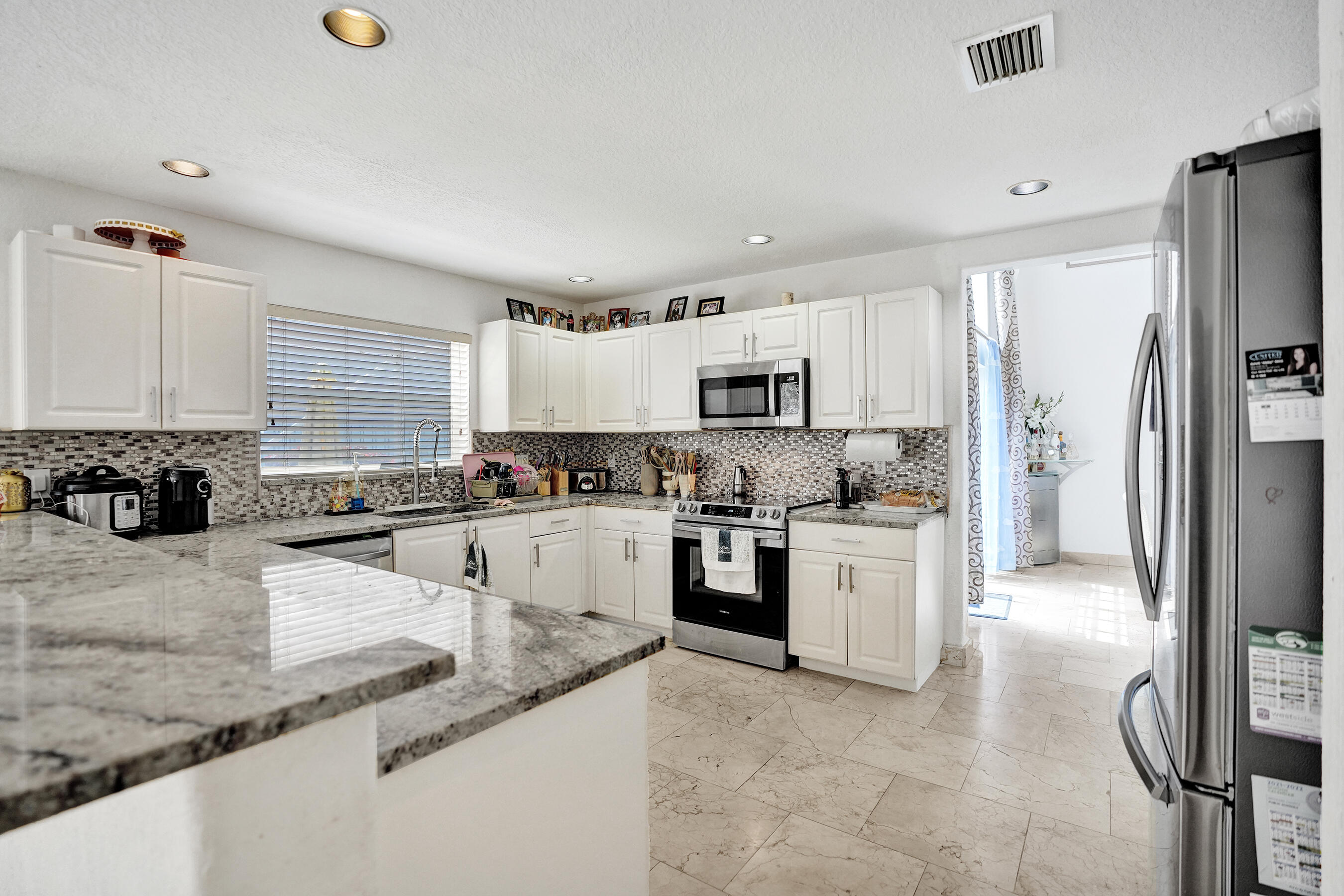 SILVER LAKES PHASE III REPLAT - Residential