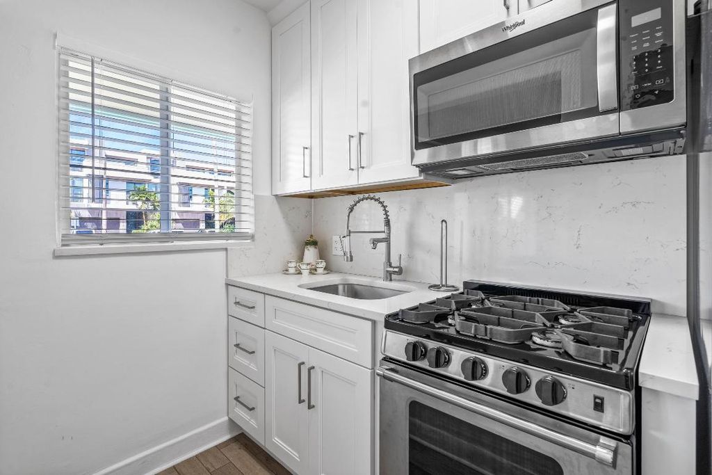 Photo of 1006 Casuarina Road #3, Delray Beach, FL 33483 (MLS # R10977847)