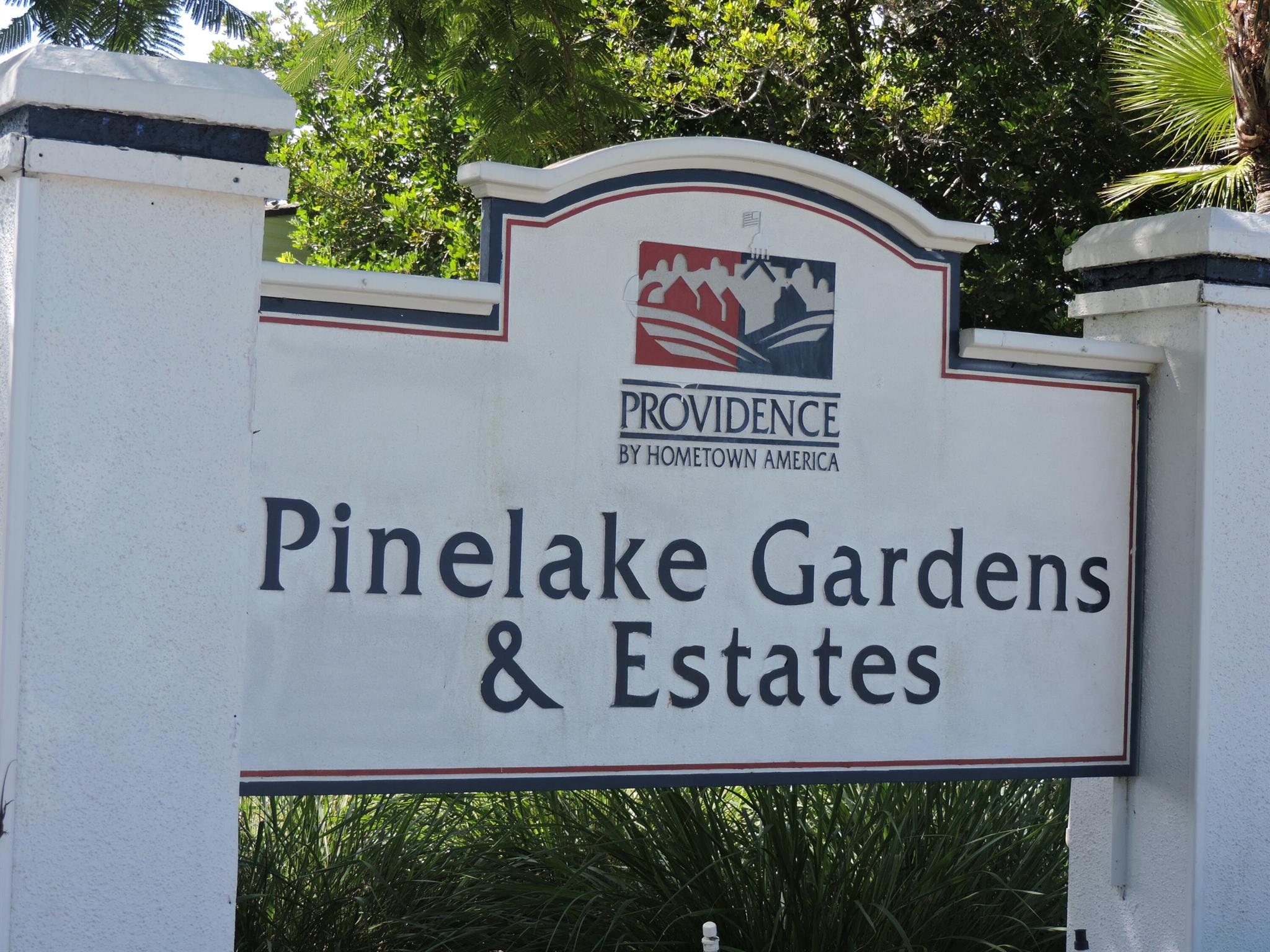 PINELAKE GARDENS ESTATES - Residential Lease
