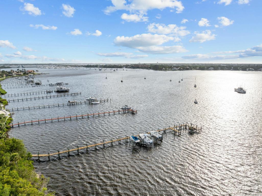 BAY POINTE - Residential