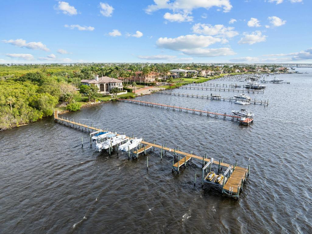 BAY POINTE - Residential