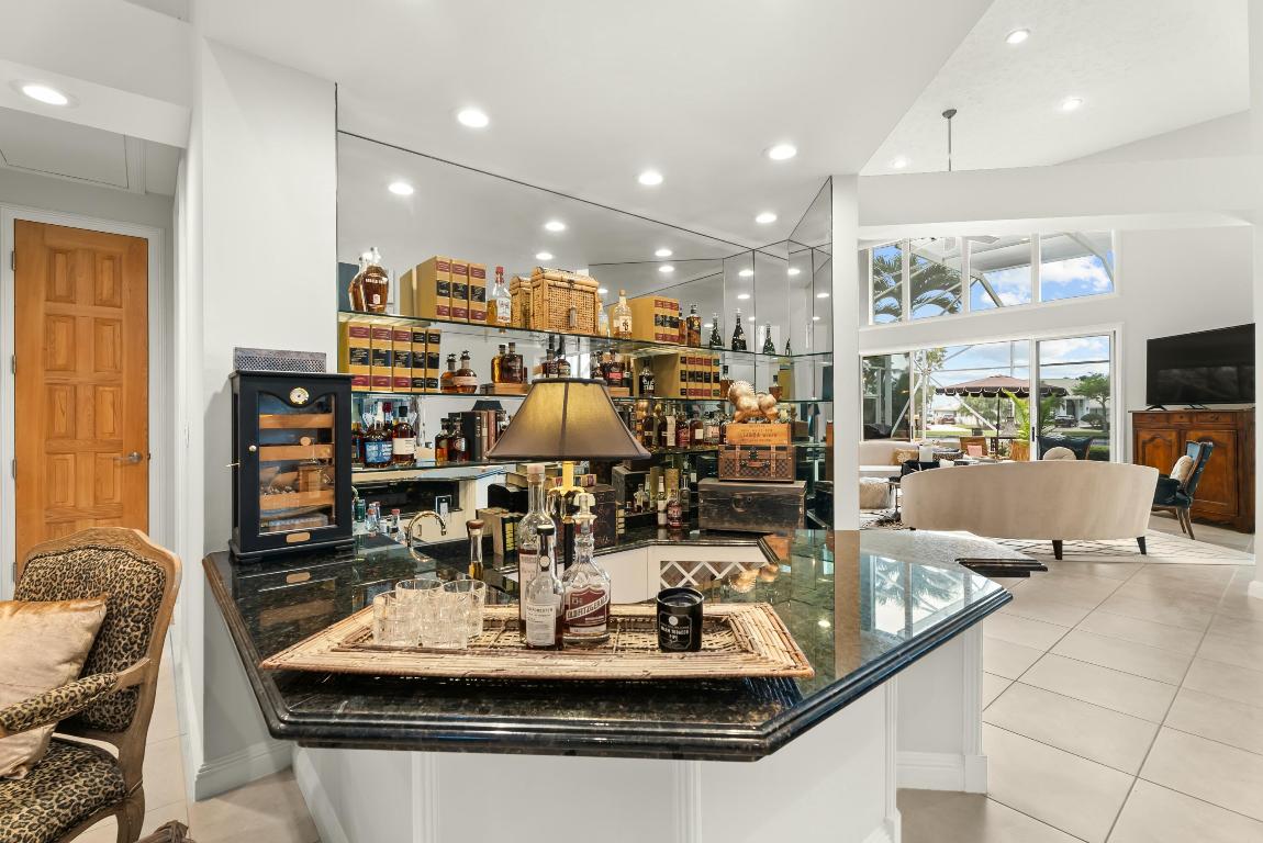 BAY POINTE - Residential