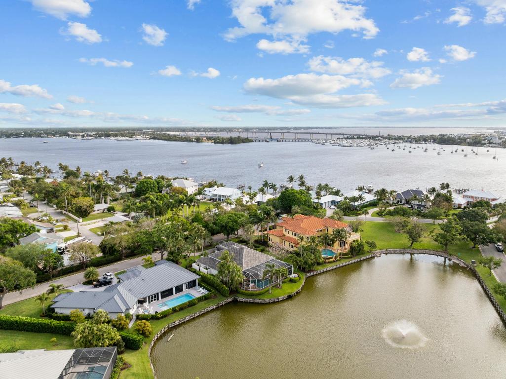 BAY POINTE - Residential