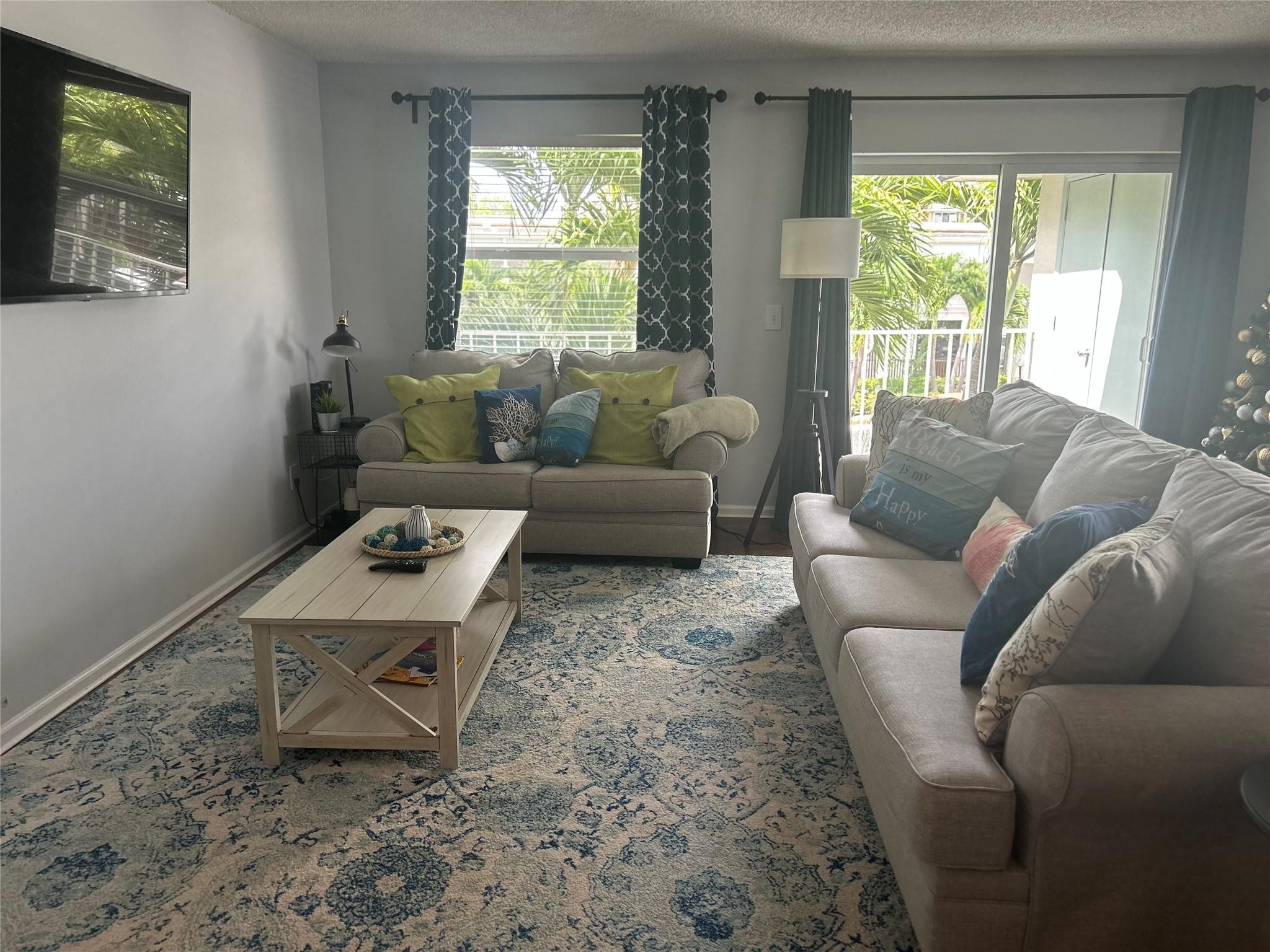 BARBICAN CONDO - Residential Lease