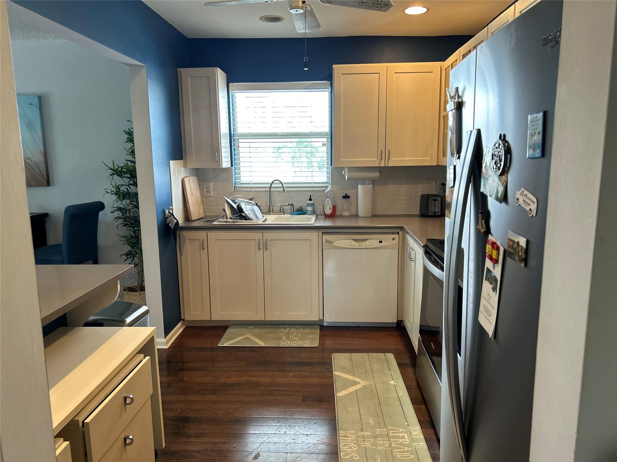 BARBICAN CONDO - Residential Lease