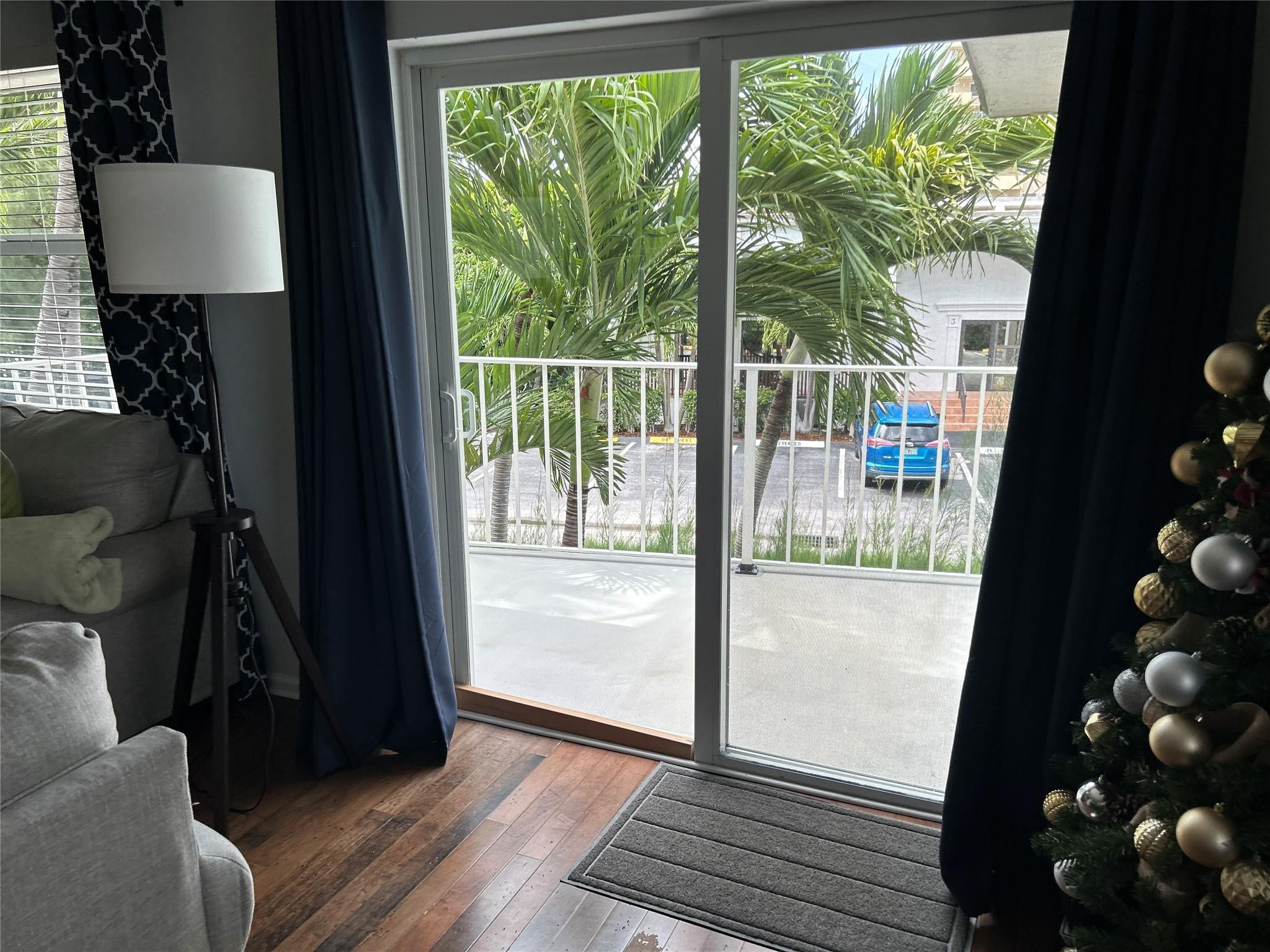 BARBICAN CONDO - Residential Lease