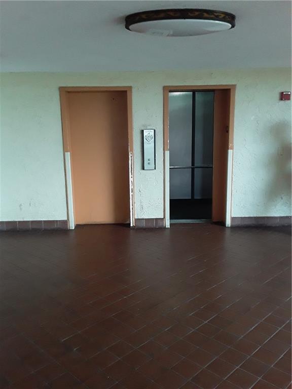 Inverrary Gardens - Residential