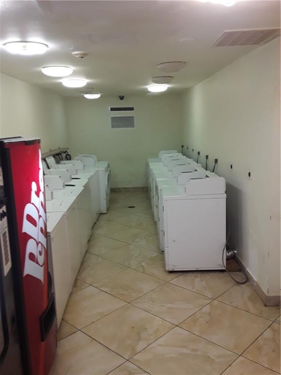 Inverrary Gardens - Residential