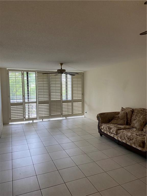 Inverrary Gardens - Residential