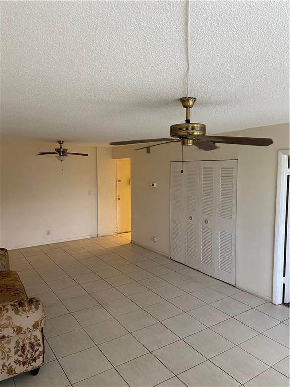 Inverrary Gardens - Residential