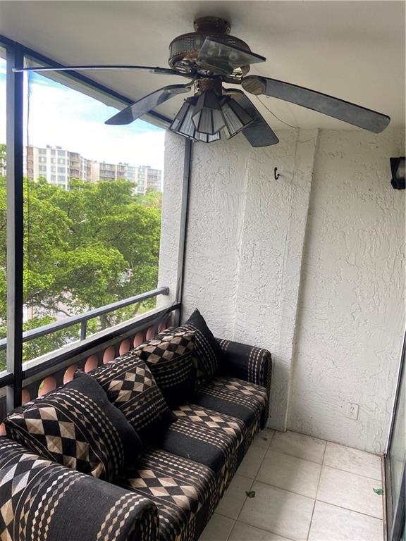 Inverrary Gardens - Residential