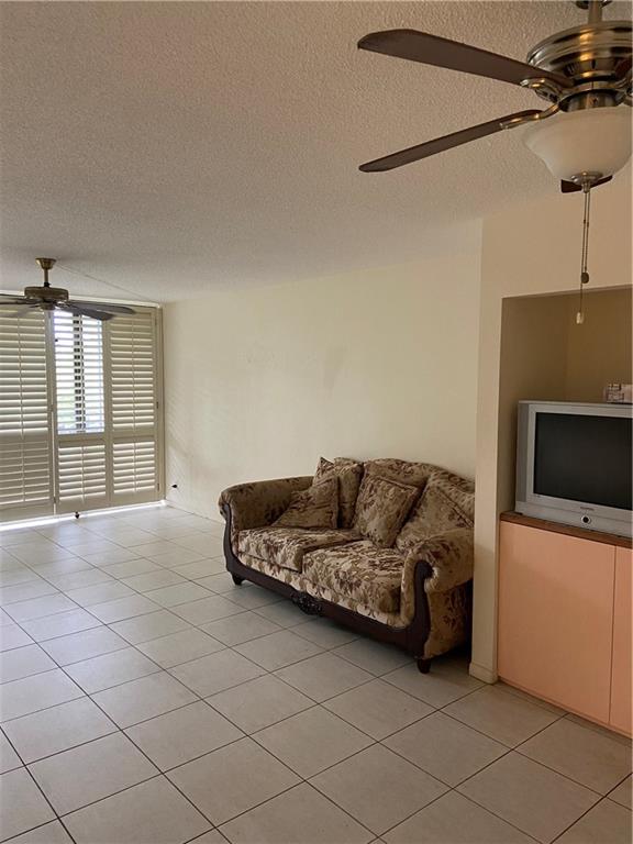 Inverrary Gardens - Residential