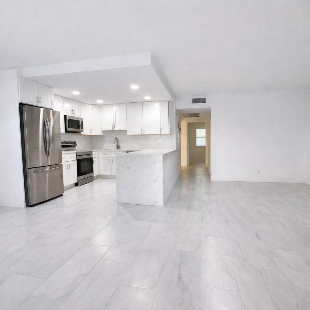 LINCOLN AT CENTURY VILLAGE CONDO - Residential Lease