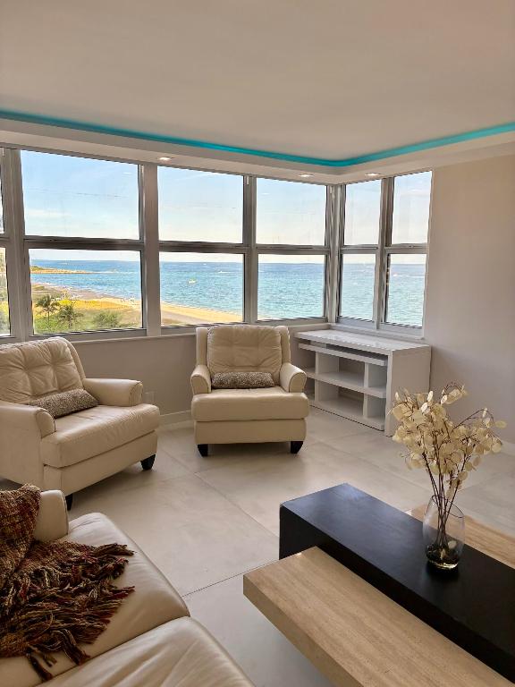 WHITEHALL - Residential