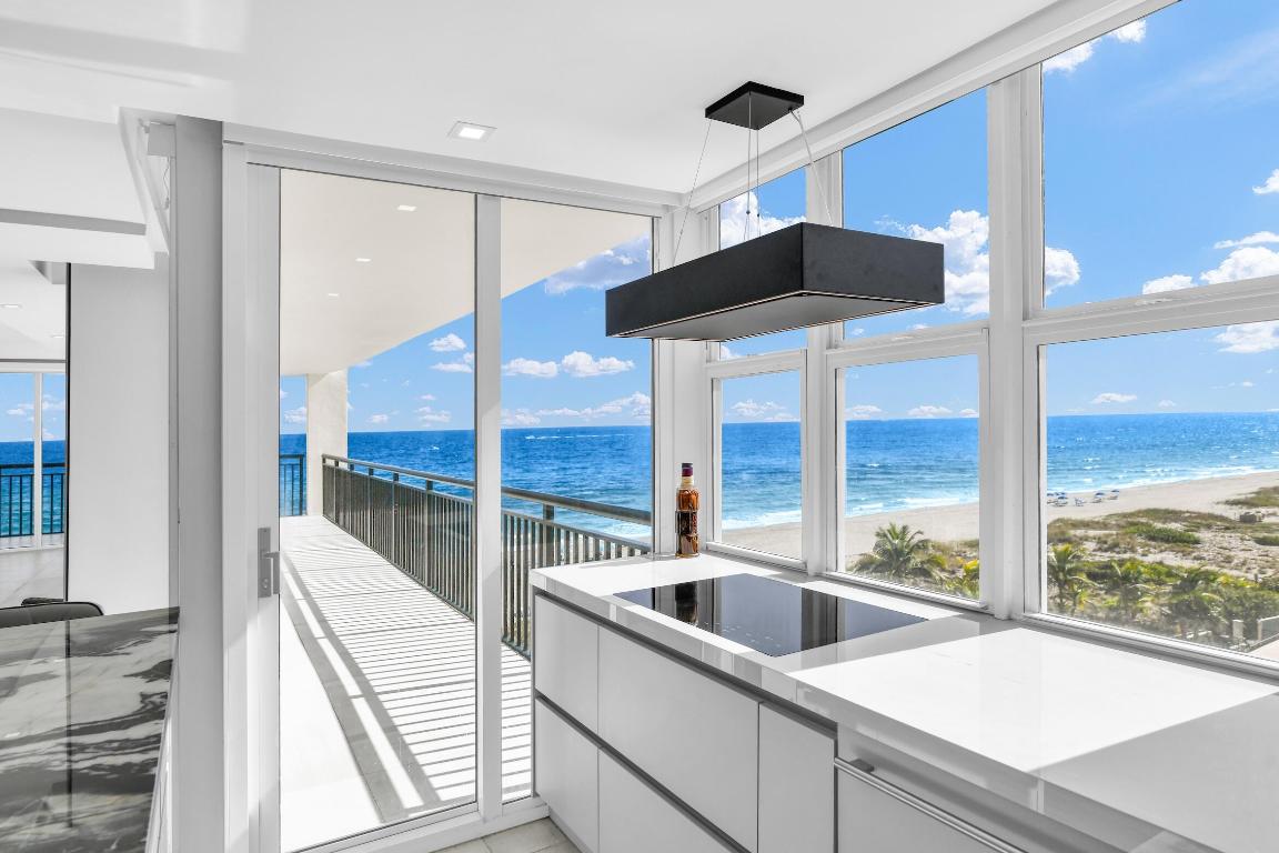 WHITEHALL - Residential