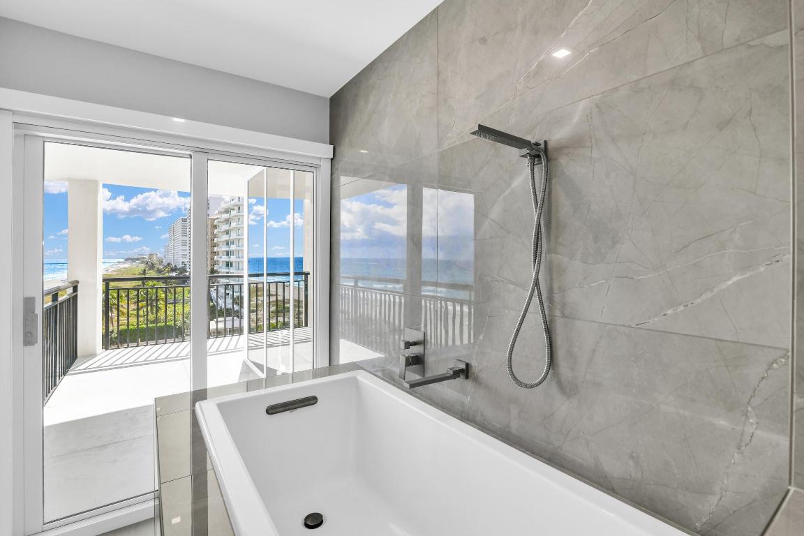 WHITEHALL - Residential