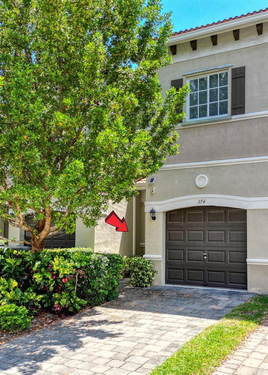 Photo of 374 SE 1st Drive #374, Deerfield Beach, FL 33441 (MLS # F10518949)