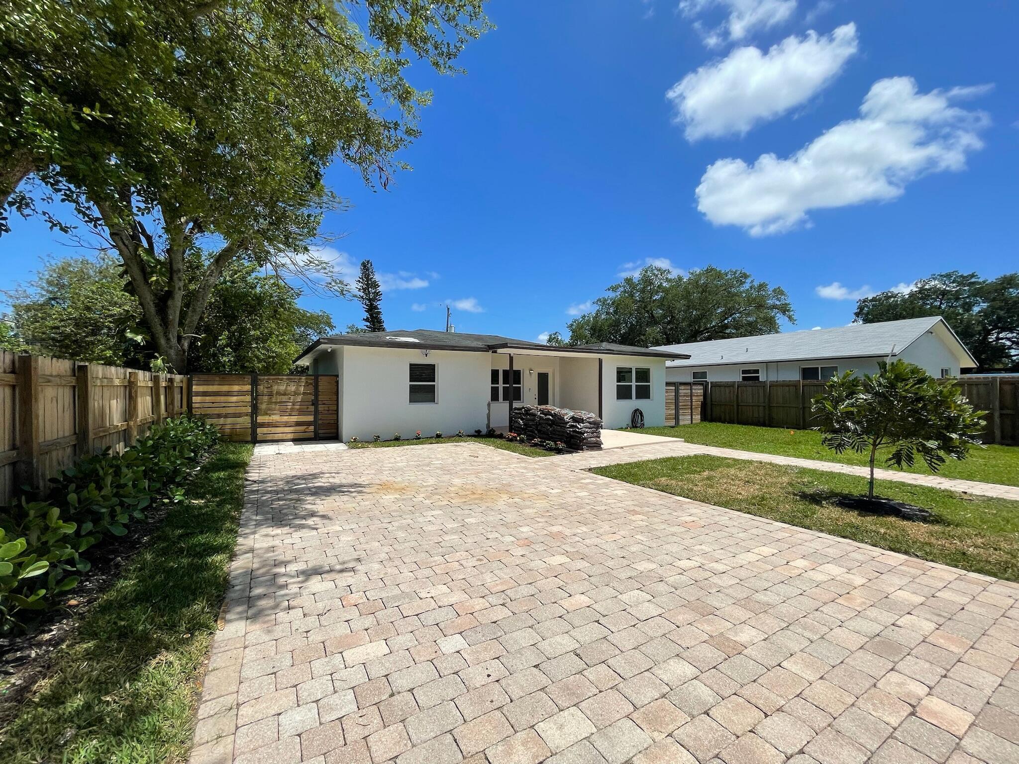 *TOURS WILL BEGIN AFTER OCT. 15th*Explore this beautiful move in ready single family home where luxury meets convenience! Enjoy a private heated pool & large backyard! Rent includes WiFi! Pets welcomed!