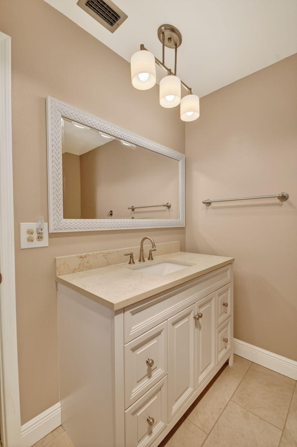 COVERED BRIDGE CONDO - Residential