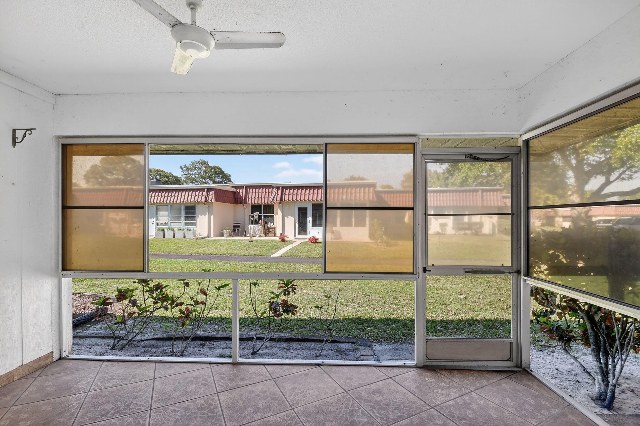 COVERED BRIDGE CONDO - Residential