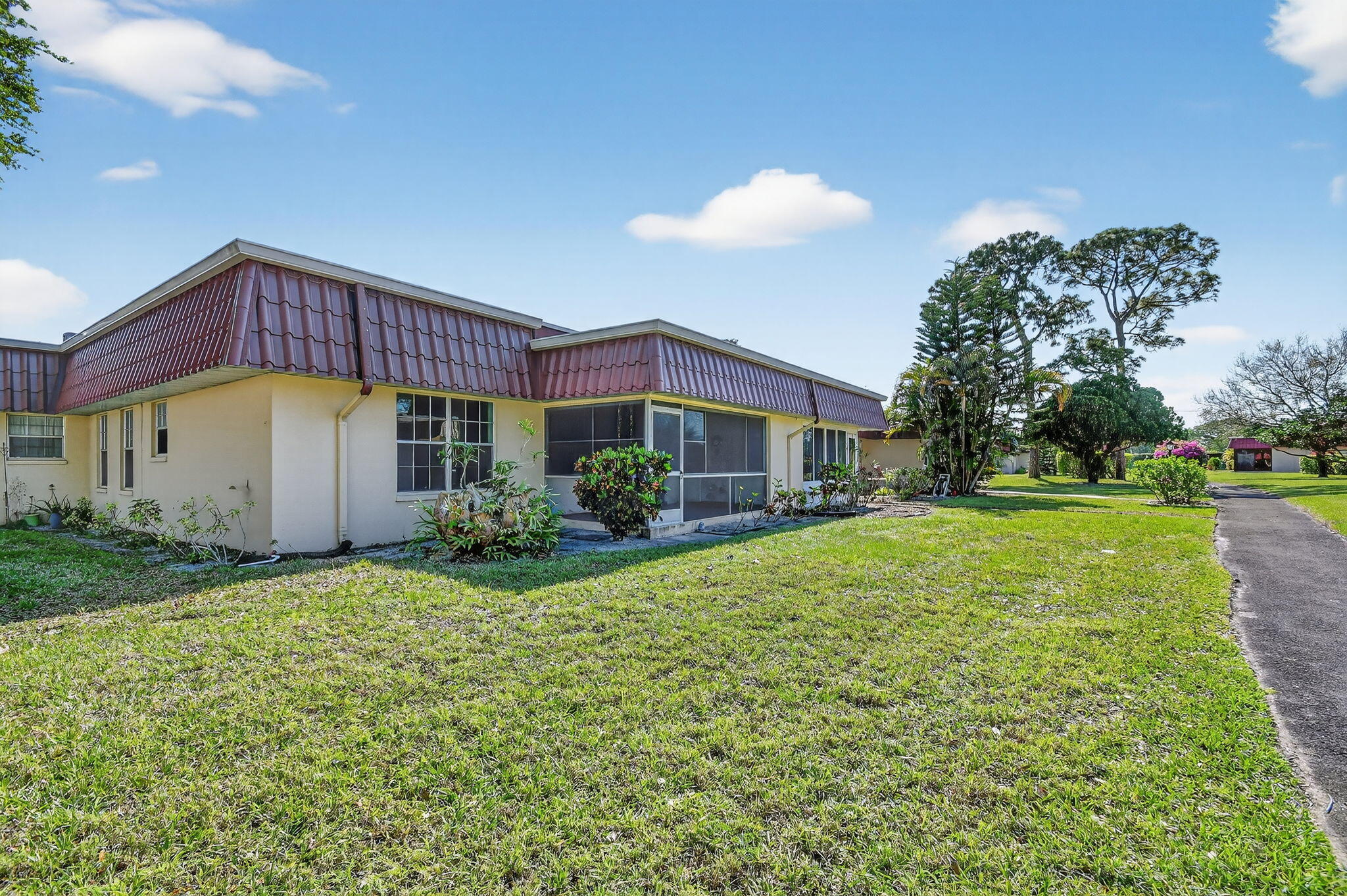 COVERED BRIDGE CONDO - Residential