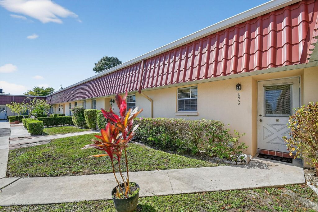 Photo of 856 Salem Lane, Lake Worth, FL 33467 (MLS # B26007572)