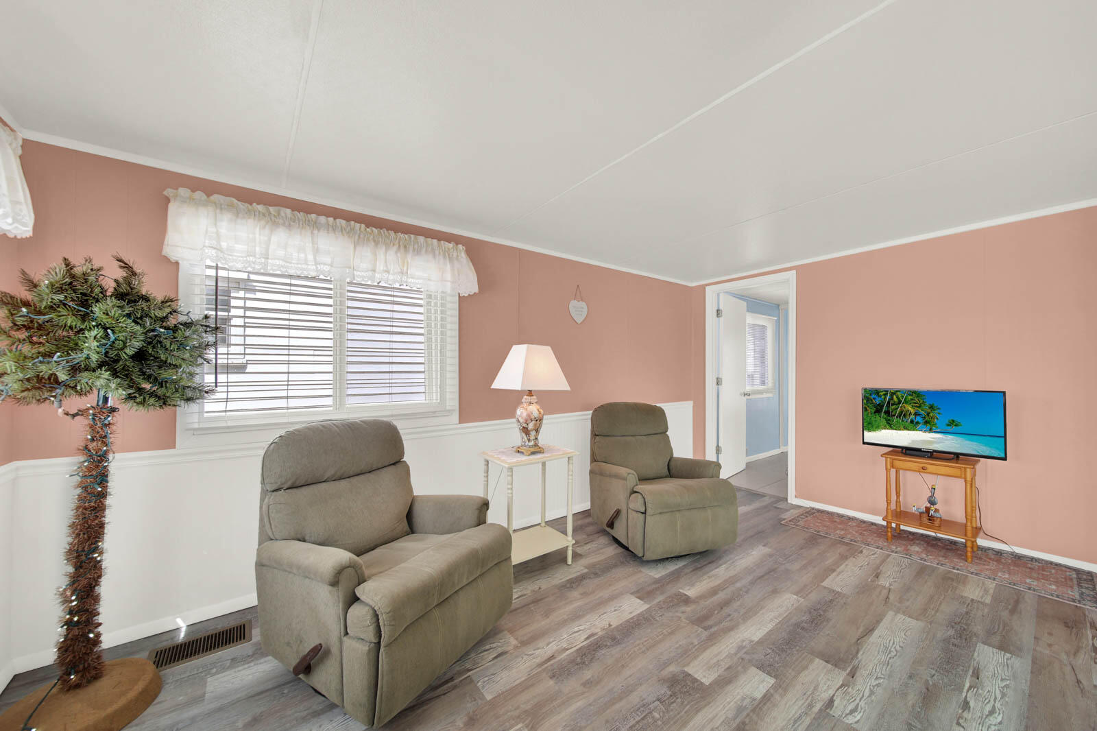 HOLIDAY OUT AT ST LUCIE SECTION B - Residential