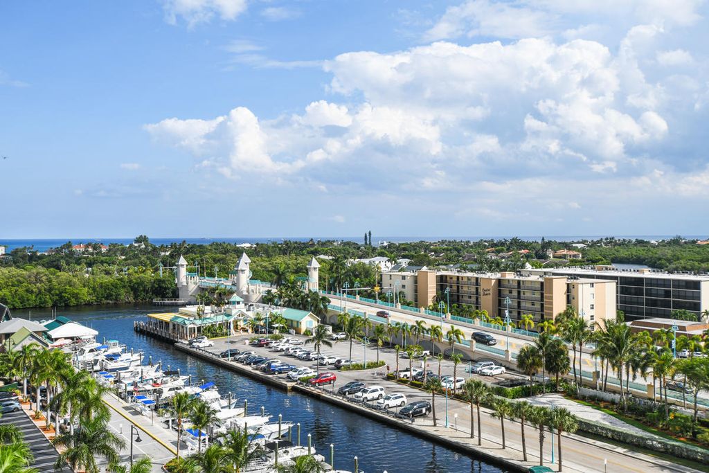 Photo of 625 Casa Loma 908 Boulevard #908, Boynton Beach, FL 33435 (MLS # R11043785)