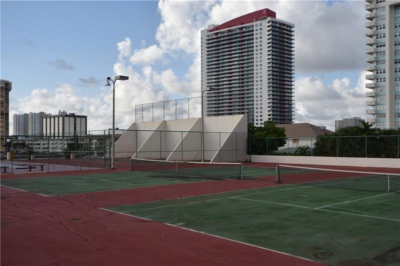 Prince George Condo - Residential