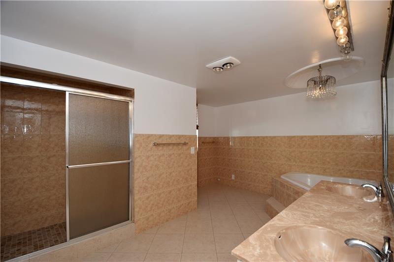 Prince George Condo - Residential