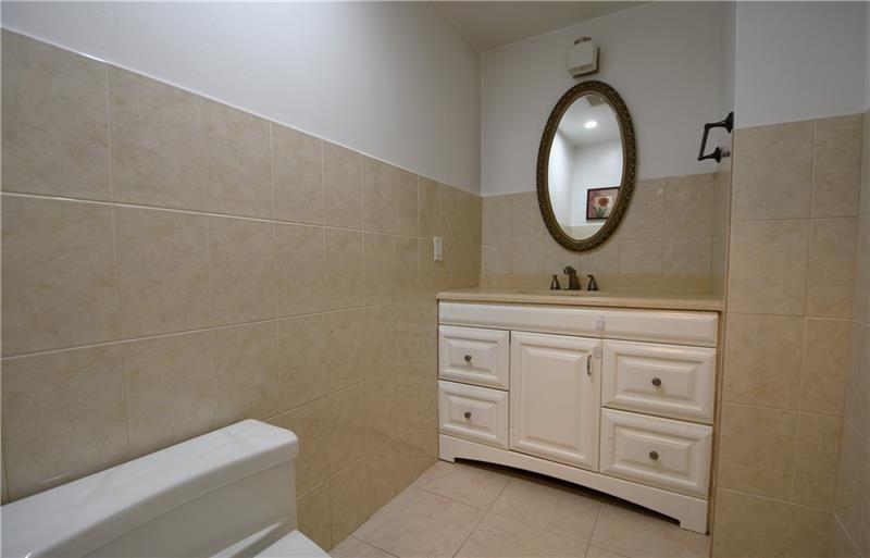 Prince George Condo - Residential
