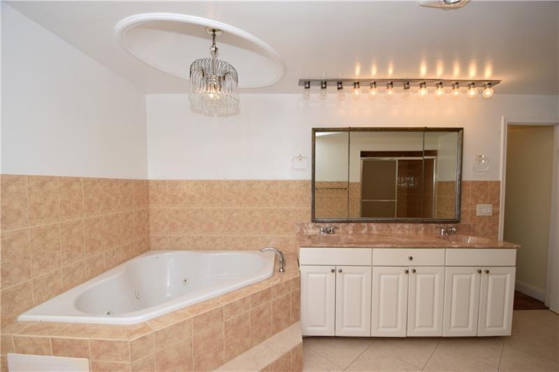 Prince George Condo - Residential