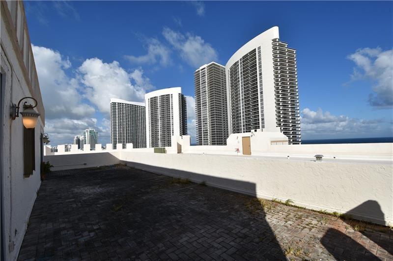 Prince George Condo - Residential