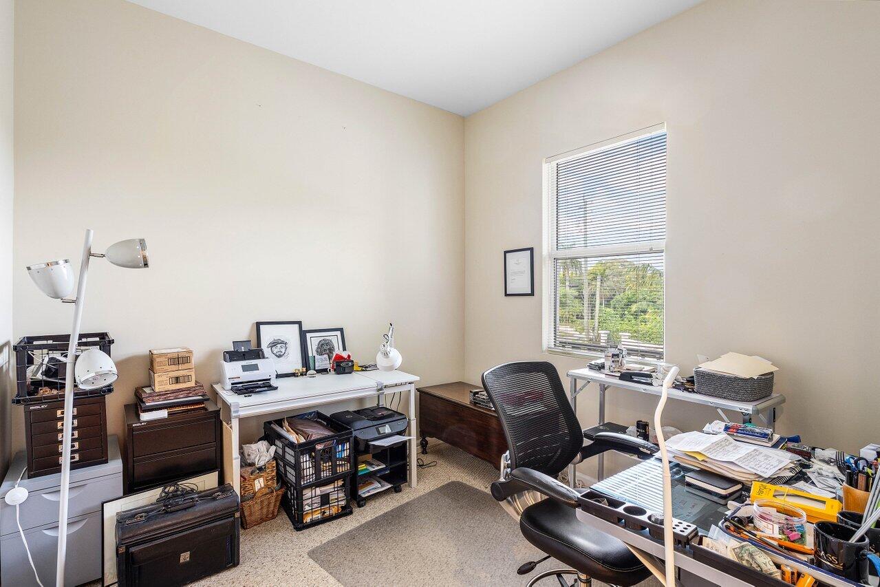 HIGHLAND GROVE ESTATES - Residential