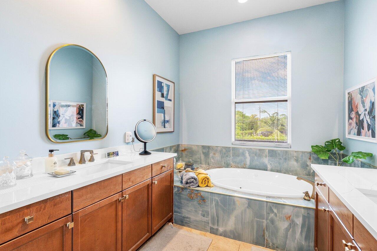 HIGHLAND GROVE ESTATES - Residential