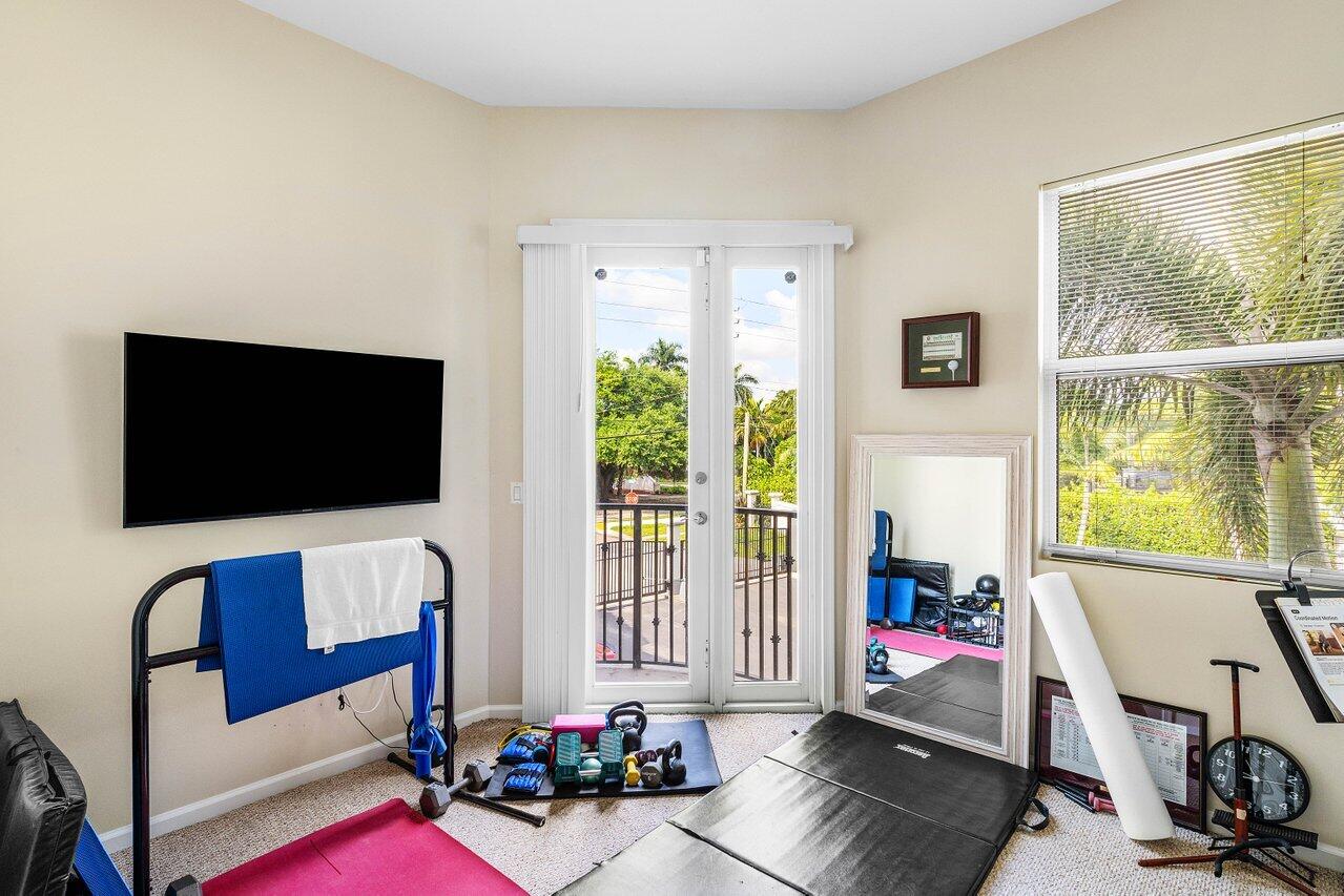 HIGHLAND GROVE ESTATES - Residential