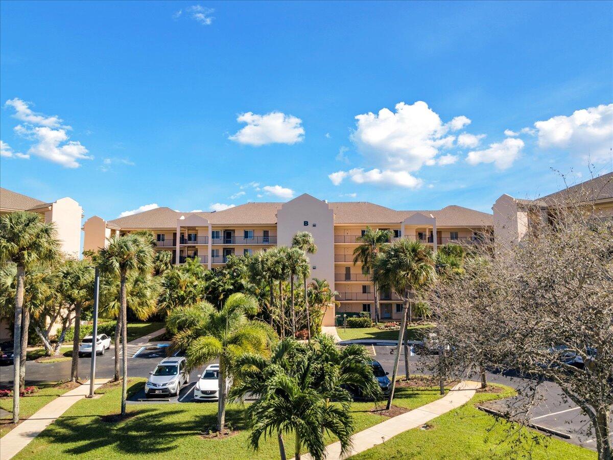 JUPITER BAY EAST CONDO - Residential