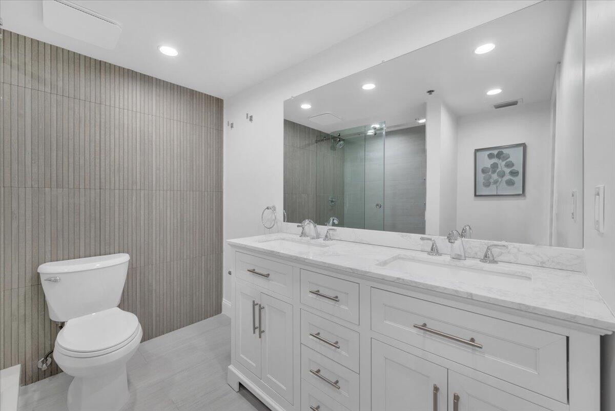 JUPITER BAY EAST CONDO - Residential